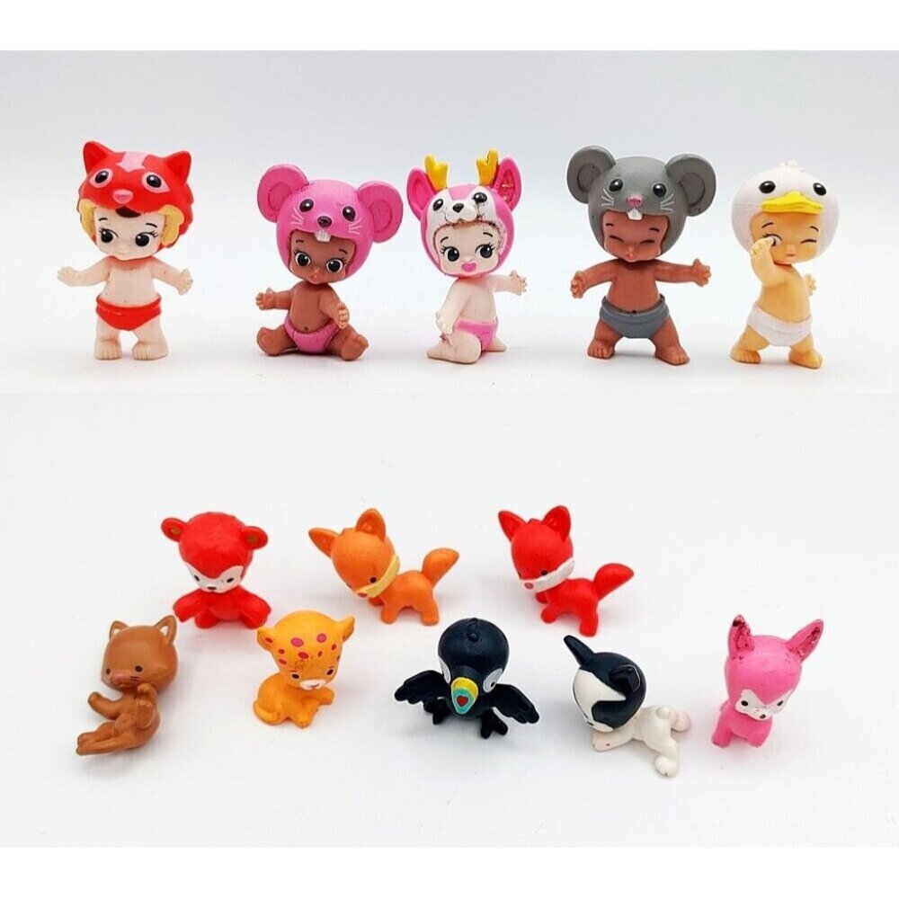 Lot of  13 TWOZIES Babies & Pets Figures Toys Tiny Animal Figures